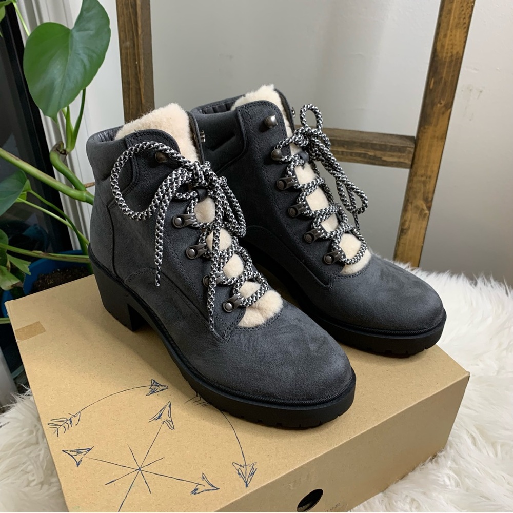 Indigo Rd Maddy 2 Lace Up Boots